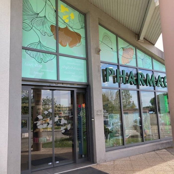 2-pharmacie-ternay-tatoomural-signaletique-vitrophanie-labogaite