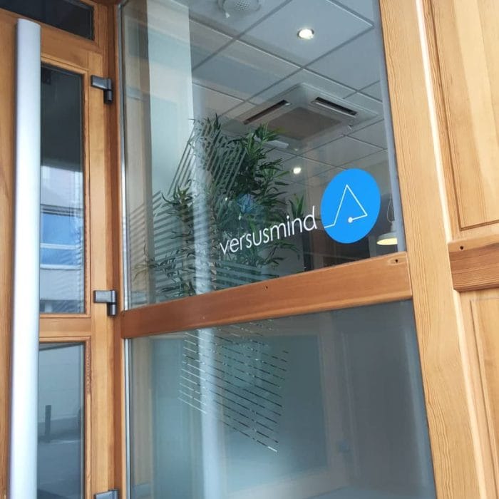 design mural vitrophanie signalétique nancy