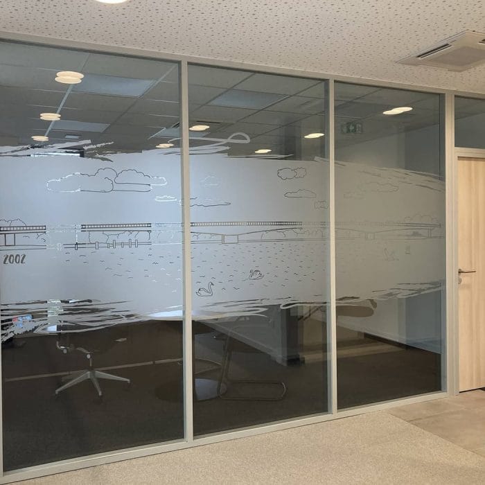 vitrophanie banque crédit mutuel