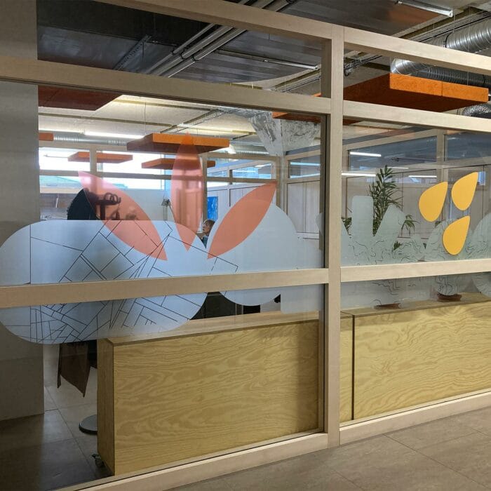 7-adeus-eurometropolestrasbourg-tatoomural-designmural-signaletique-vitrophanie-sticker-labogaite