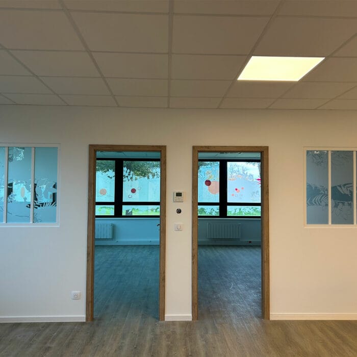 15-signaletique-vitrophanie-veterinaire-physioveto-labogaite